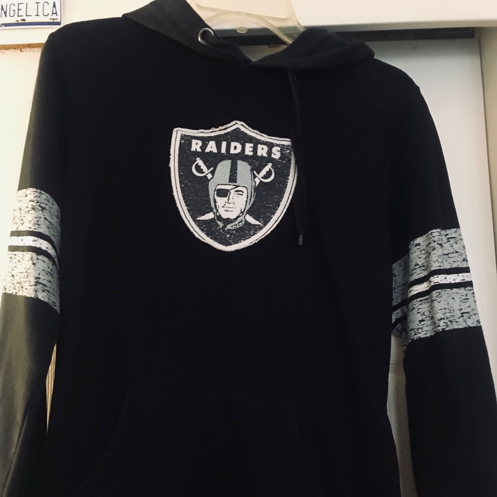♥️NFL Raiders Hoodie Sweater with embroidered logo